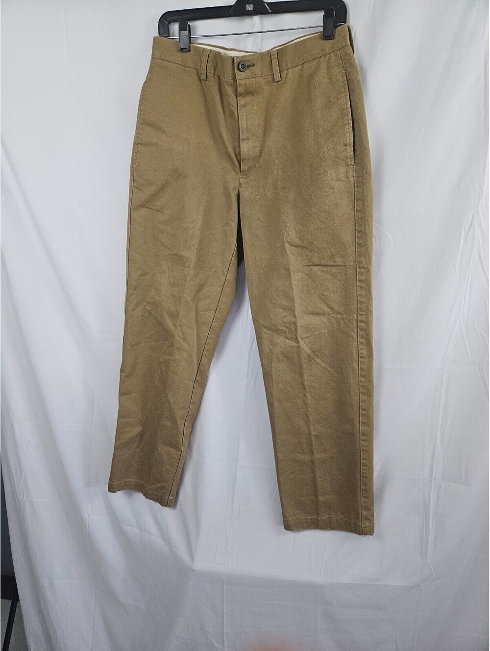 Orvis Trim Fit Khaki Pants Men's Size  32x28.